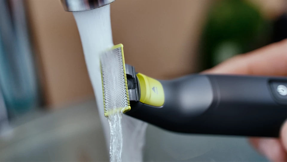 Philips OneBlade Pro Face + Body QP6542/10, Hybrid Trimmer and Shaver with 12-Length