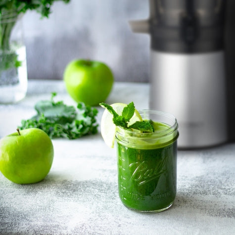Caso Slow Juicer Small, Quiet 300W Motor, Gentle Juicing Thanks to Low Speed(60 rpm). Caso Design Product