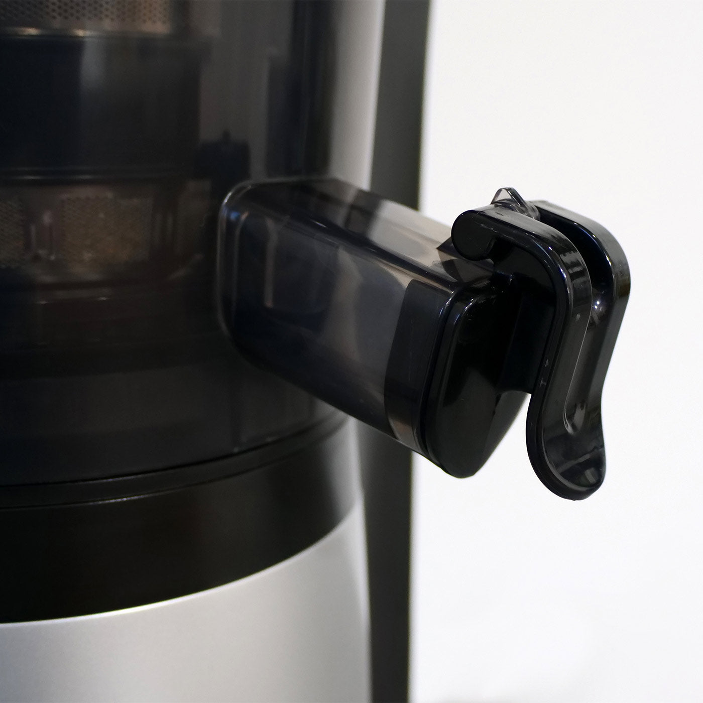 Caso Slow Juicer Small, Quiet 300W Motor, Gentle Juicing Thanks to Low Speed(60 rpm). Caso Design Product