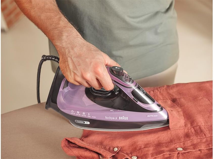 Braun Iron, EloxalPlus with FreeGlide 3D Technology, 3100 W, 330 ml Water Capacity,Purple