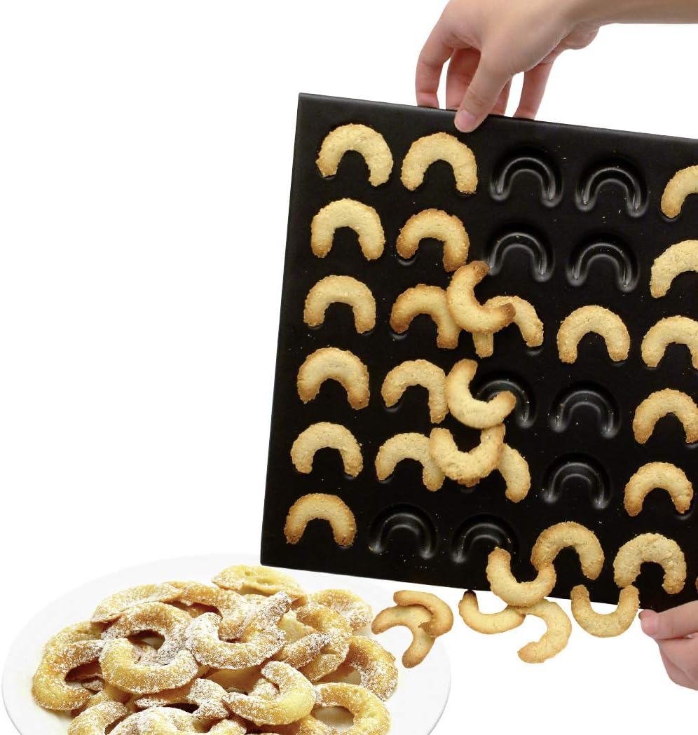 Zenker "Sparkling Christmas" Vanilla Crescent Baking Tray, For 30 Cookies, Black