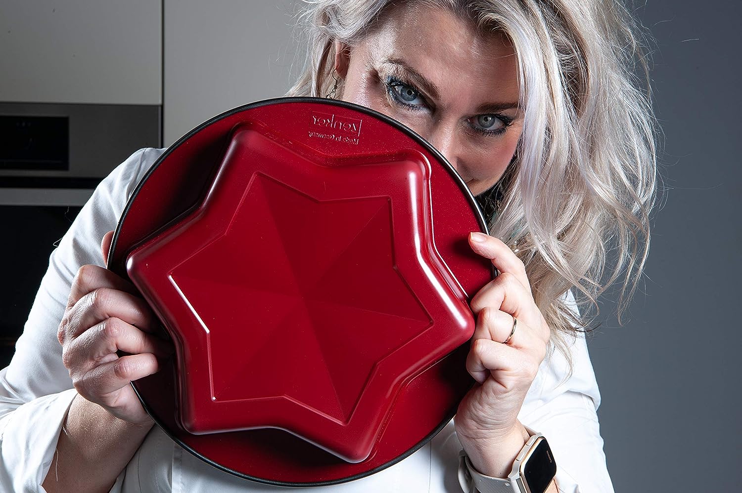 Zenker "Sparkling Christmas" Star Baking Mould, Red/Black