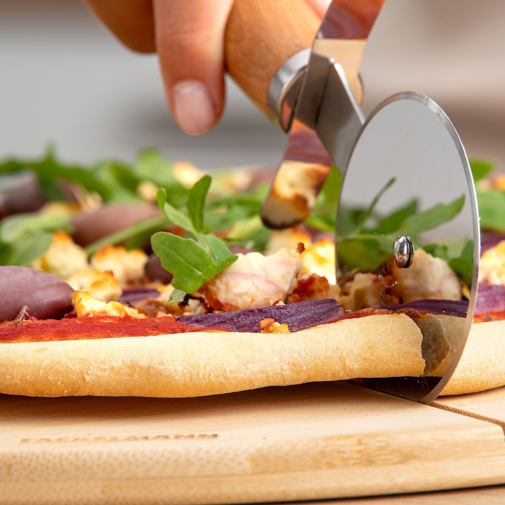 Fackelmann Pizza Cutter, S.S & Beech, 21 cm