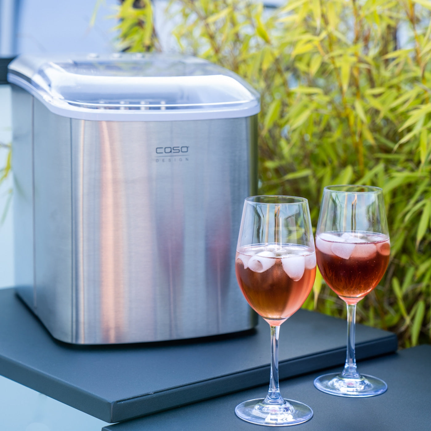 Caso Icechef Pro Ice Cube Maker, 120W, Large Water Tank 2.2 Liter, Rapid Ice Cube creation within 6-13 minutes, 500g Ice Cubes. Caso Design Product