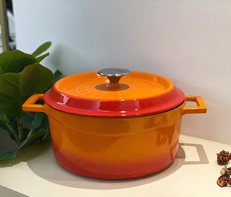 LAVA Round Casserole, Dia. 14 cm (Orange)