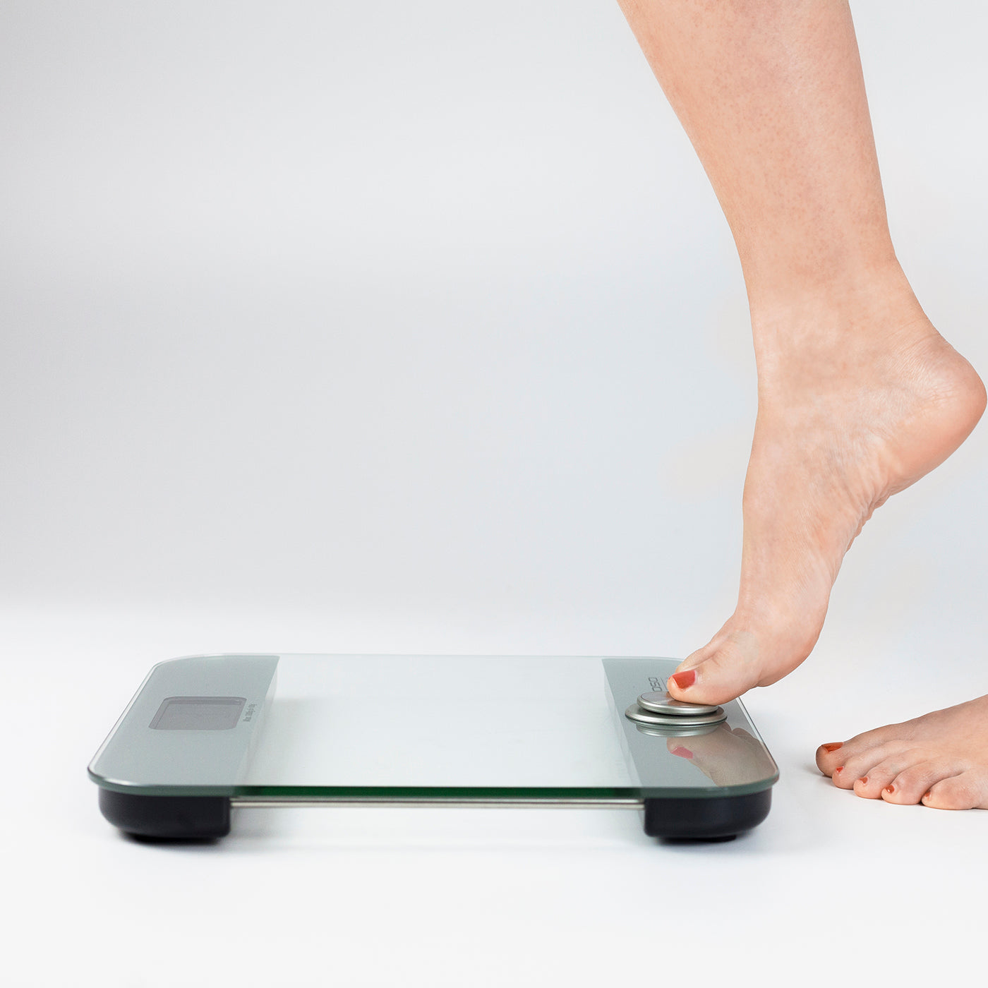 Caso Body Energy Ecostyle Personal Scale, Up to 180 kg in 100 g increments Battery Free, High Quality Glass Surface. Caso Design Product