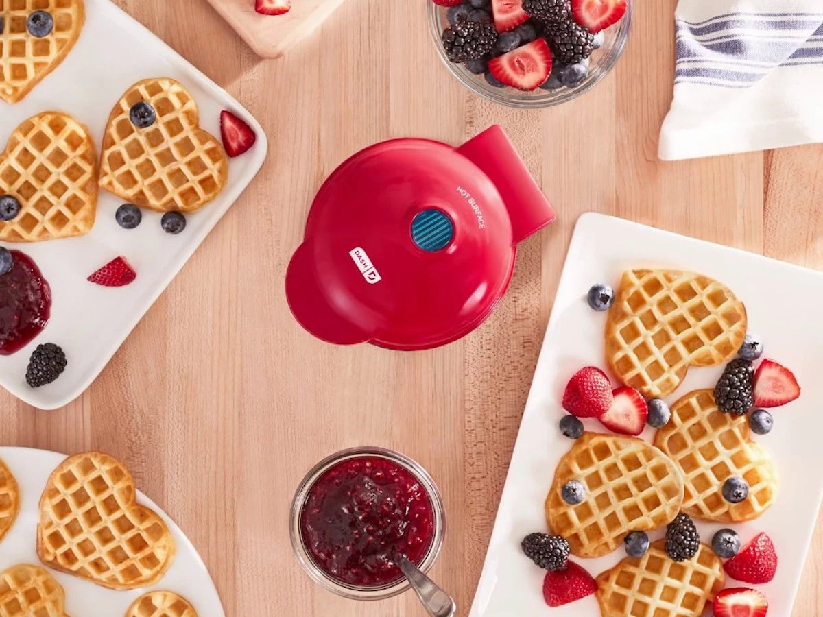 Dash Mini Maker Waffle 4" Cooking Surface