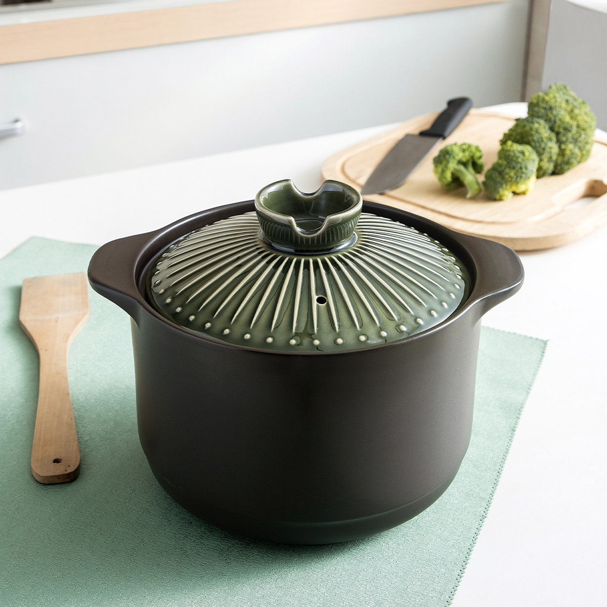 D.Fire 2.5 L Ceramic Casserole