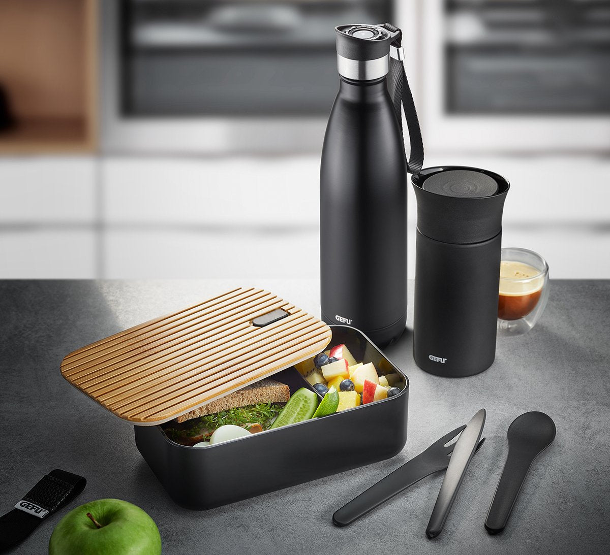 GEFU Insulated Drinks Bottle Olimpio, 500 Ml Black - Whole and All