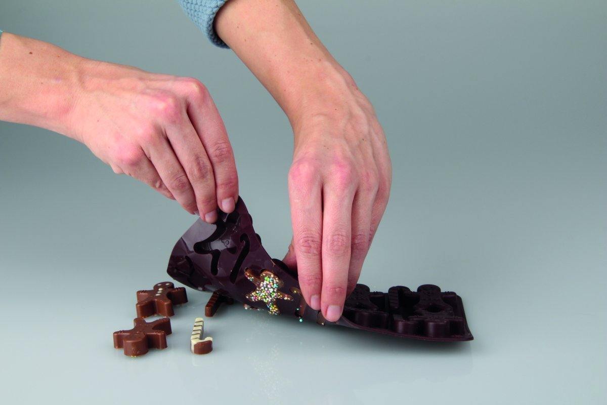 Dr. Oetker Silicone Mould Confectionery, Brown, 20.5X10.5X1.5 cm - Whole and All