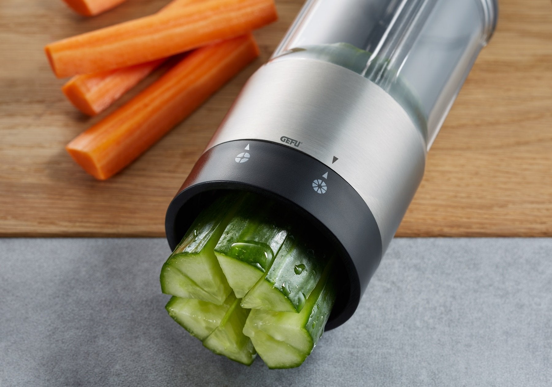 GEFU Flexicut Vegetable And Fruit Splitter - Whole and All