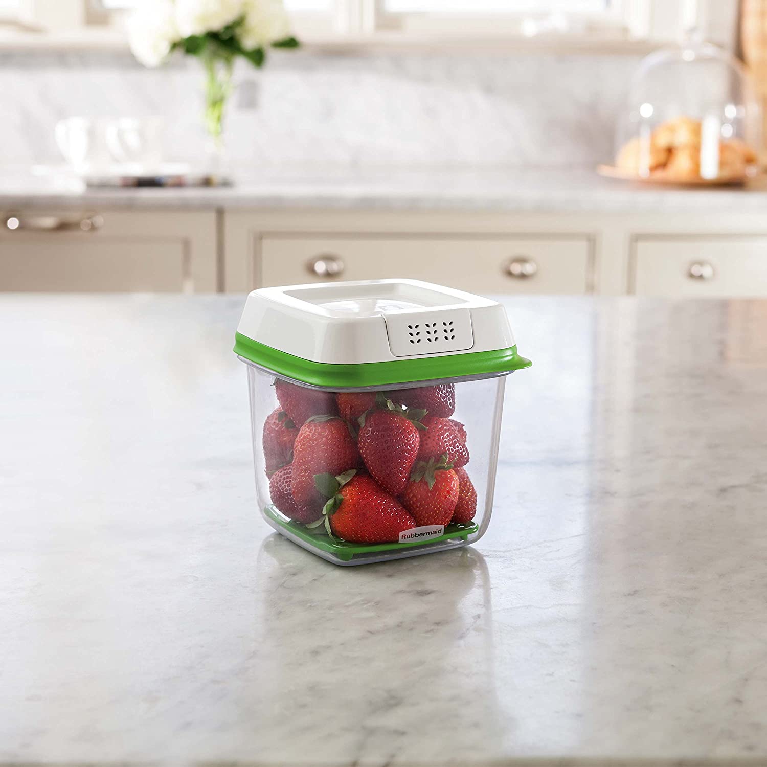 Rubbermaid FreshWorks Medium Square Food Storage Container, 1.5 L - Whole and All