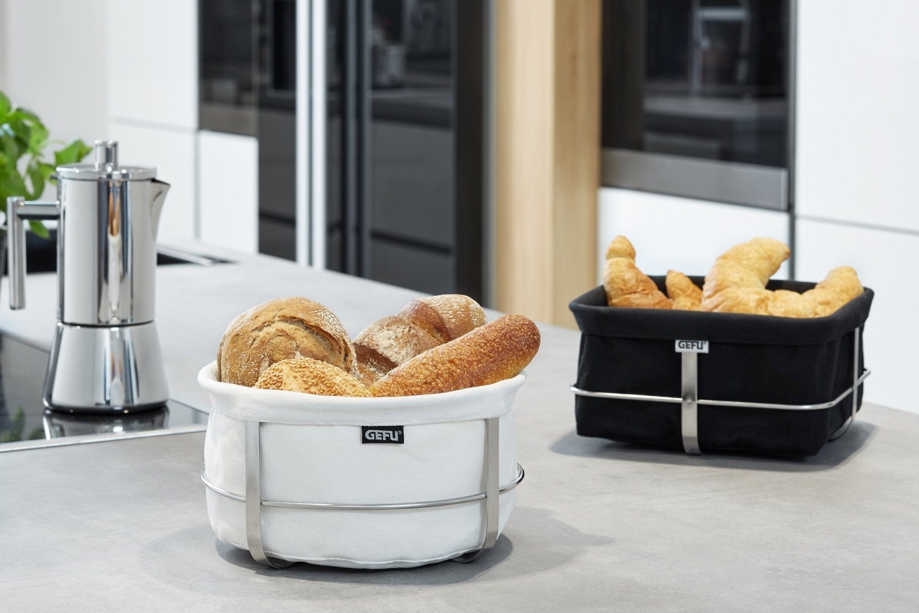 GEFU Bread Basket Brunch, Angular, Black - Whole and All
