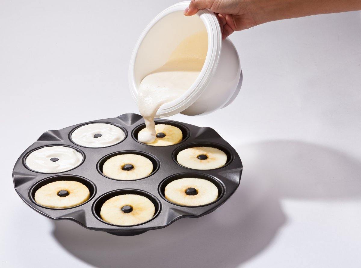 Zenker "Special Creative" Apple Pie Dumpling Tray, For Pies, Black, 33X2 cm - Whole and All