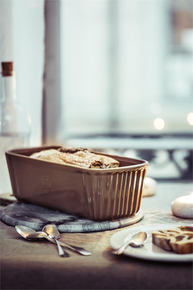 Emile Henry Loaf Baking Dish - Whole and All