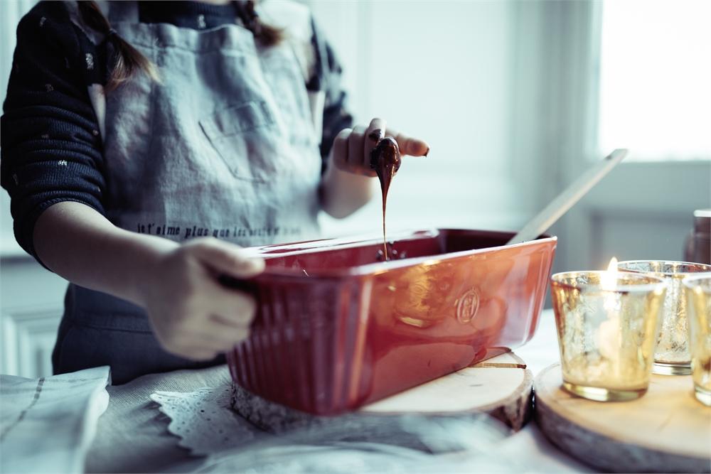 Emile Henry Loaf Baking Dish - Whole and All