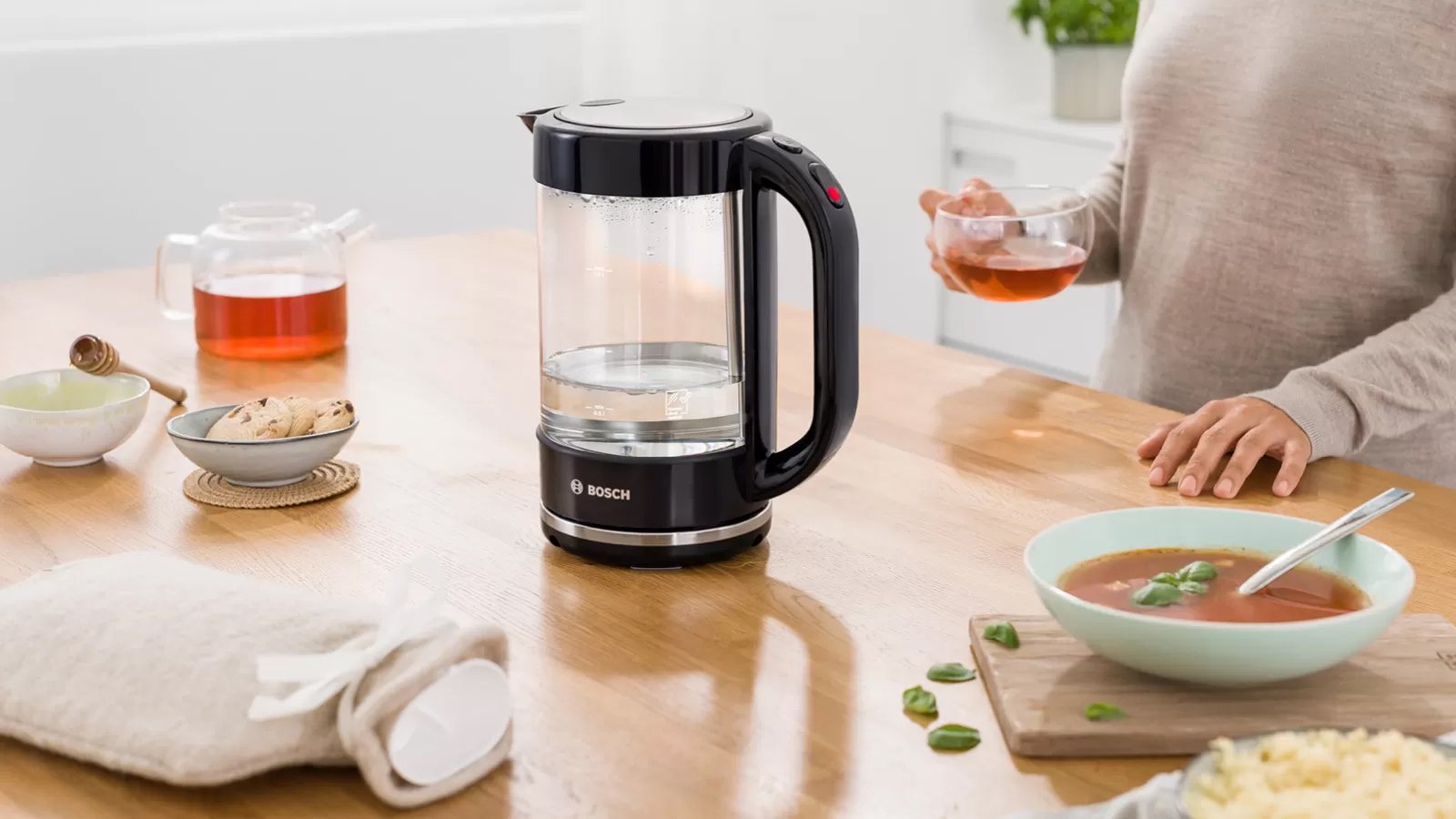 Bosch Water Kettle, 1.7L, 2400W (Ceramic Dark)