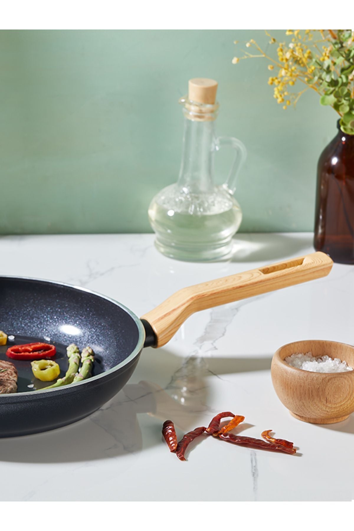 Falez Auris Crystal Frying Pan 28 Cm (Black, Wooden Effect Accesories, Silicone Glass Lid)