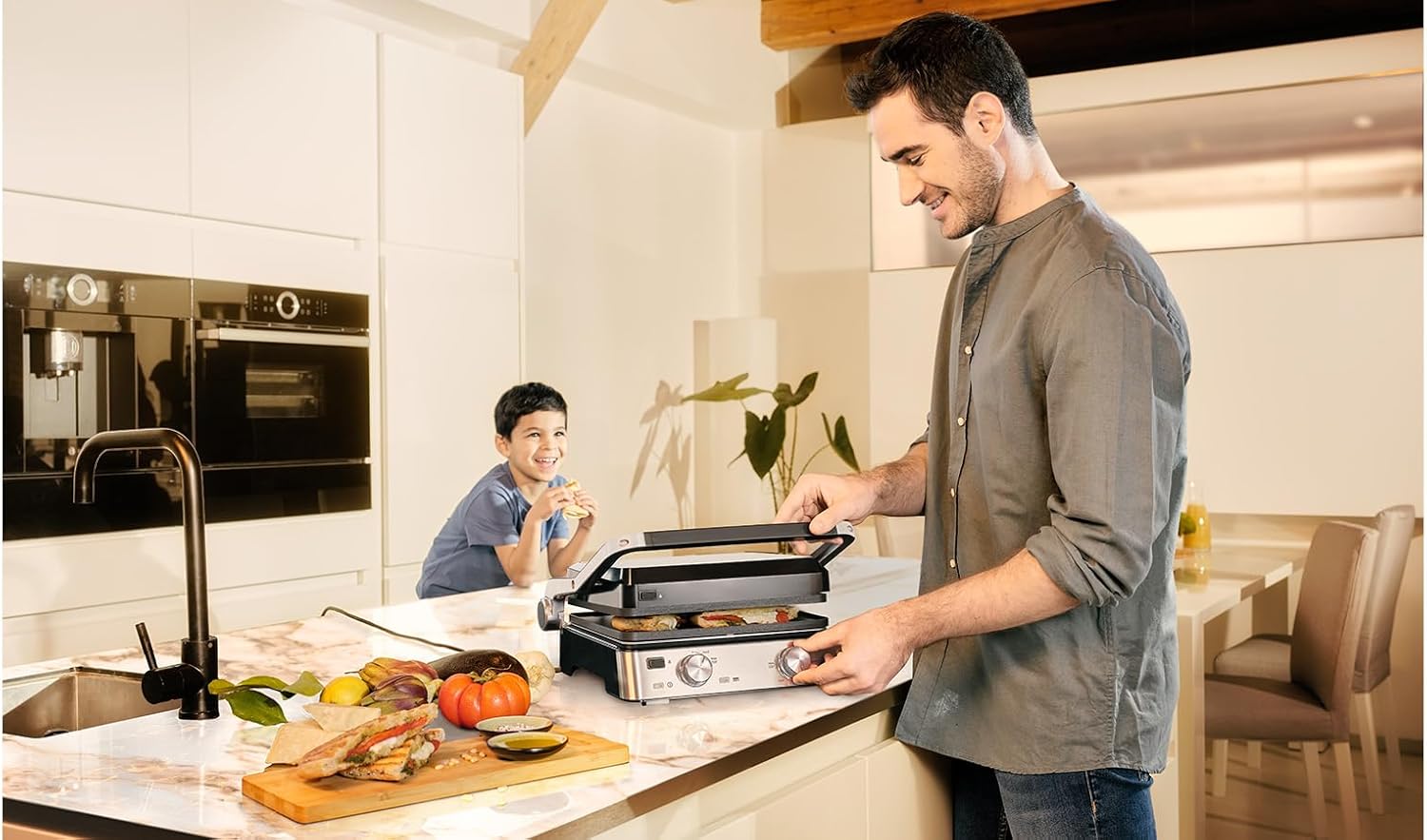 Braun Contact Grill 2000 W 3 Cooking Positions, 230°C Max Temperature, Black And Stainless Steel Braun Contact Grill 2000 W 3 Cooking Positions, 230°C Max Temperature, Black And Stainless Steel