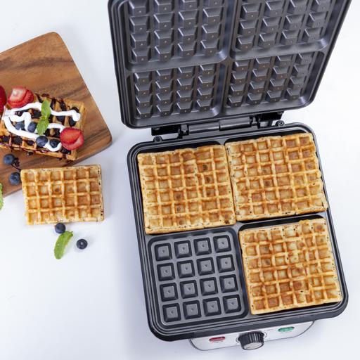 GEEPAS 4 Slice Waffle Maker GWM5417