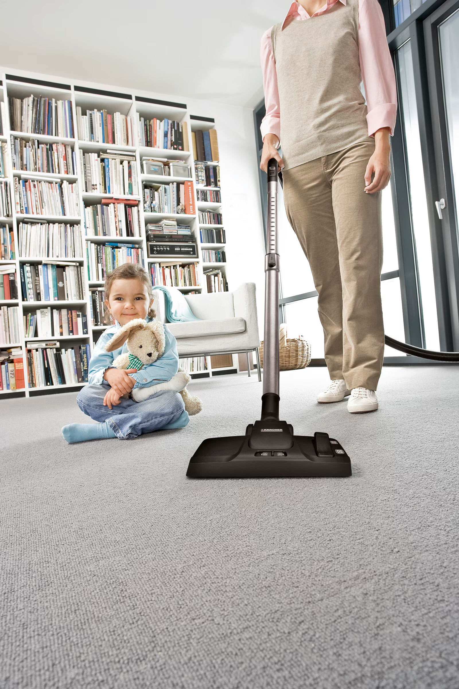 Karcher Cyclone Vacuum Cleaner 1100W Metal Pipe Bagless