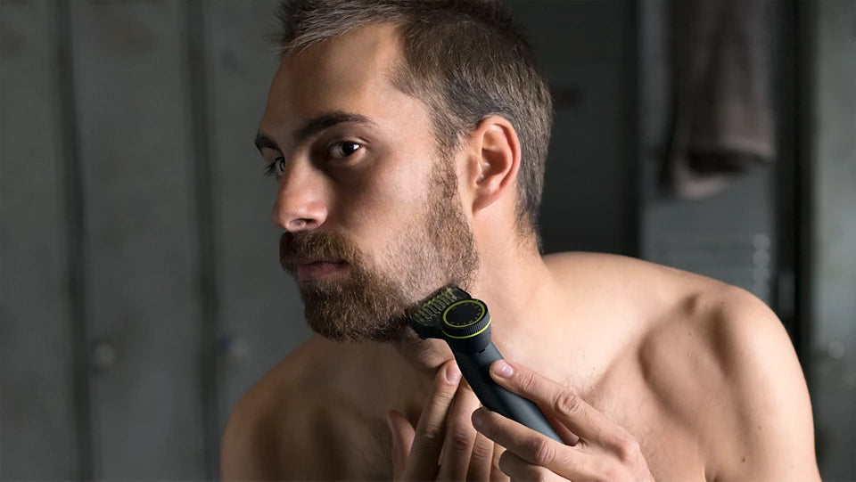 Philips OneBlade Pro Face + Body QP6542/10, Hybrid Trimmer and Shaver with 12-Length