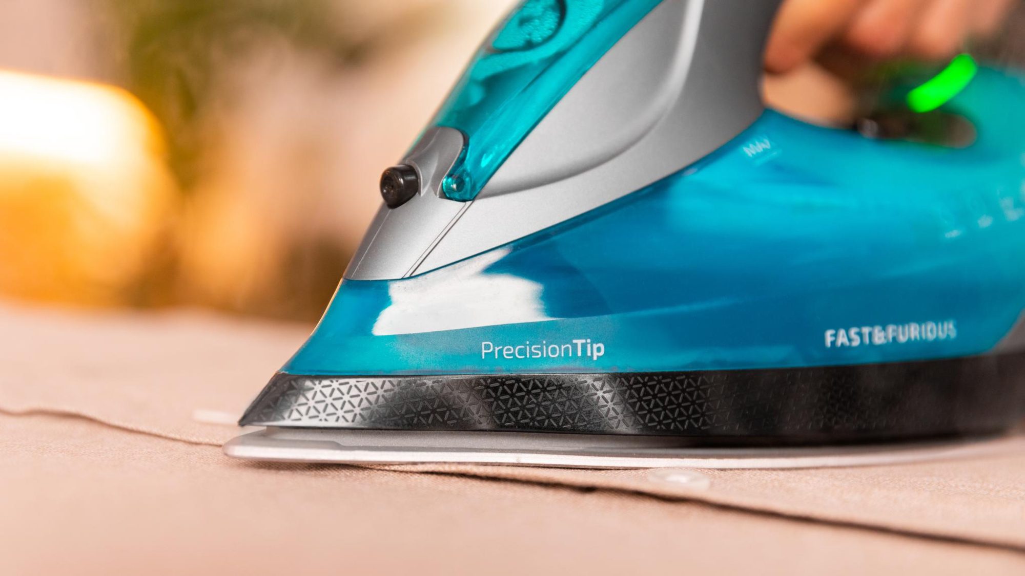 Cecotec Horizontal Steam Iron 3100W Power Steam Technology Turbo Slide Ceramic Soleplate 65 g