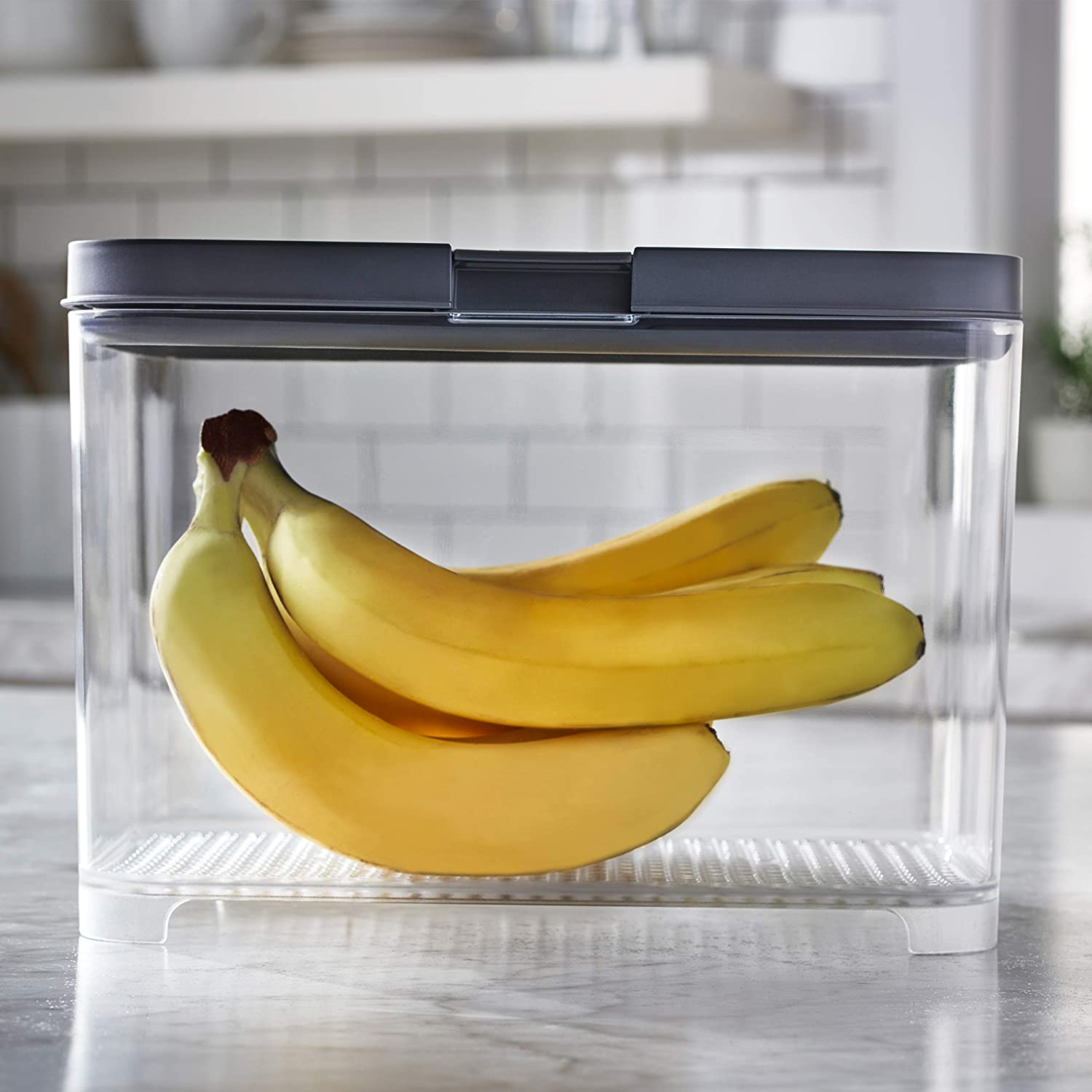 Rubbermaid FreshWorks Countertop Banana Countertop Food Storage Container, 7.3 L - Whole and All