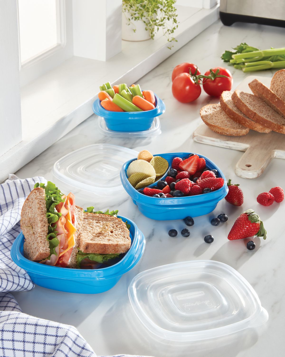 MR.SIGA 4 Pack Airtight Food Storage Container Set, with One-handed Le